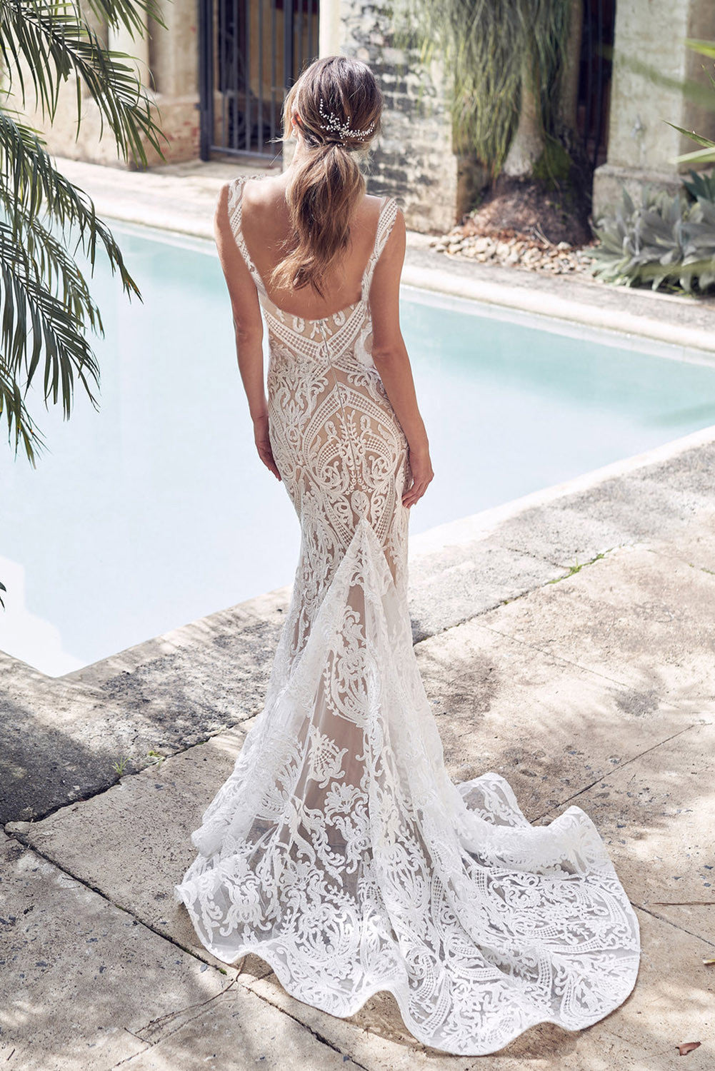 White V Neck Embroidering Tulle Mermaid Dress