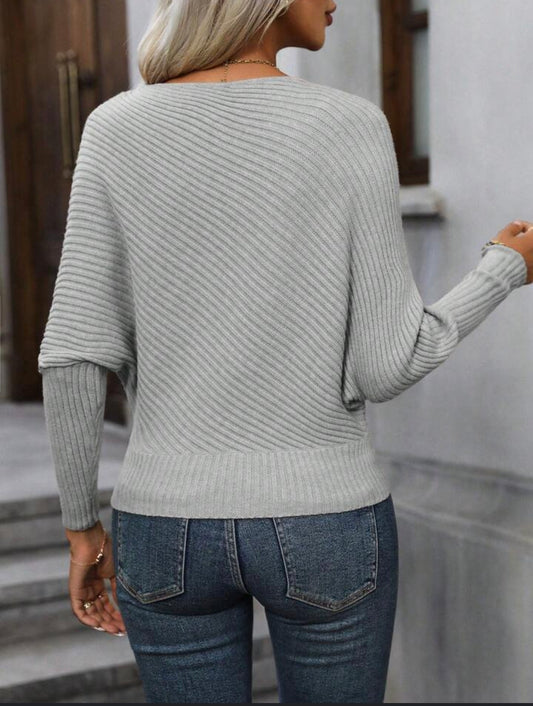 Grey Knitted Solid Batwing Sweater